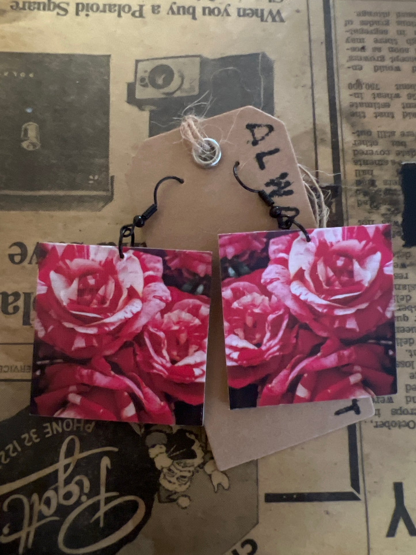 Variegated Roses Earrings (4x4cm)