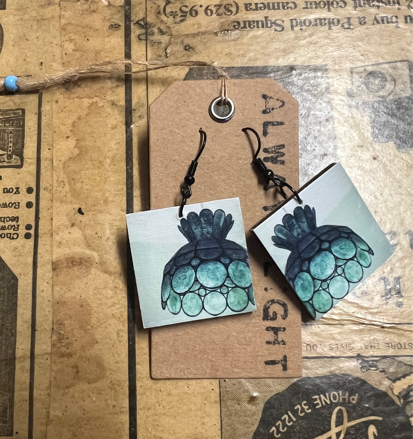 Green Light Shade Earrings (3x3cm)