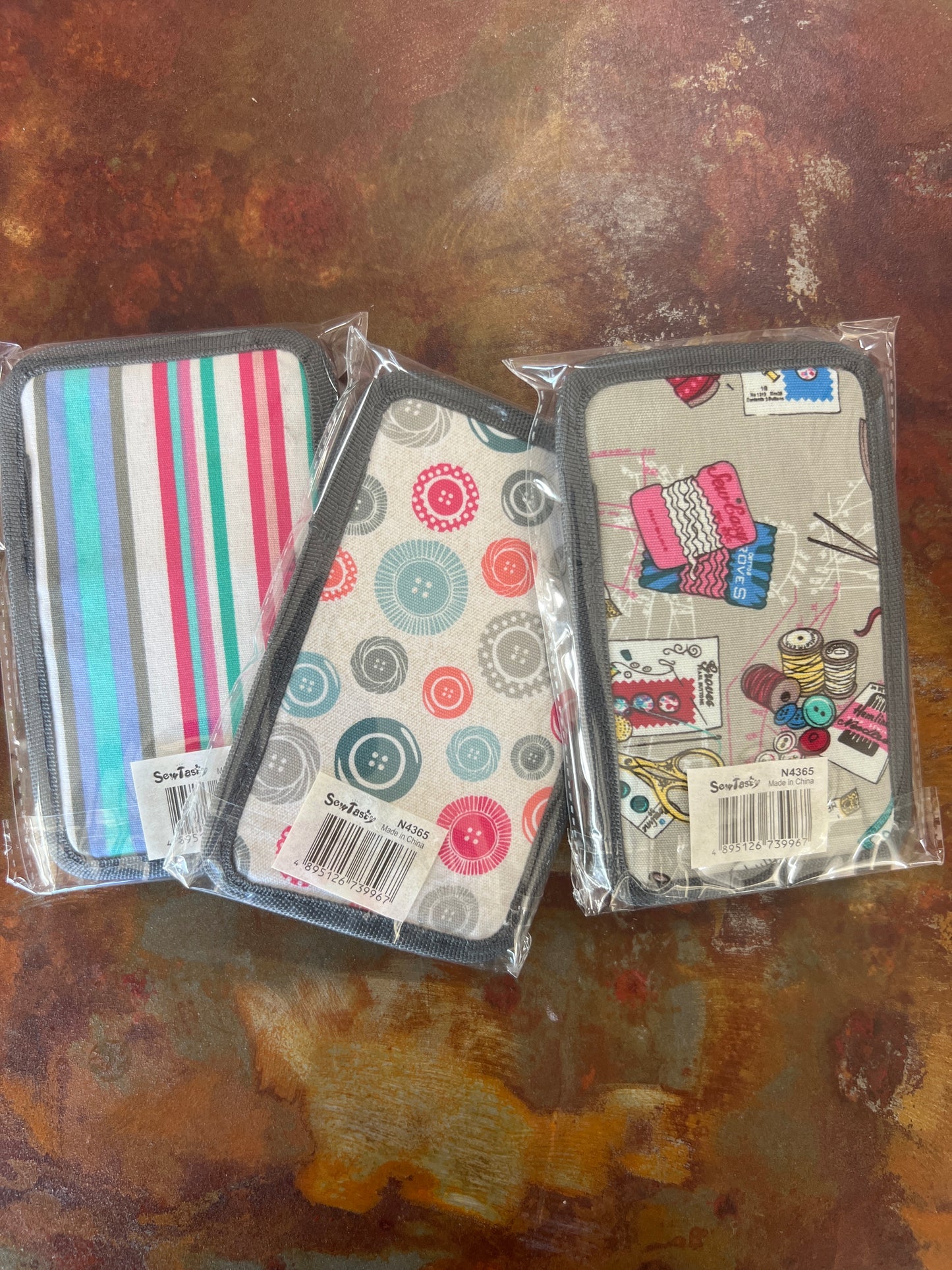 Fabric sewing kit