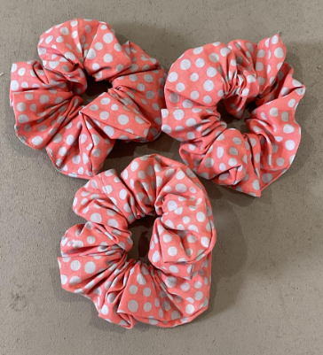Pink Polka dot Scrunchie