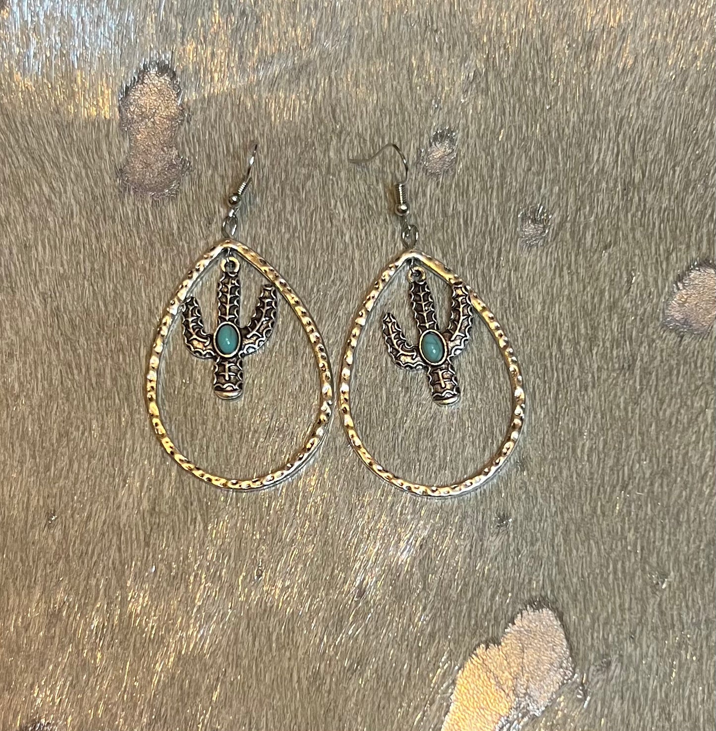 Cactus drop earrings -007