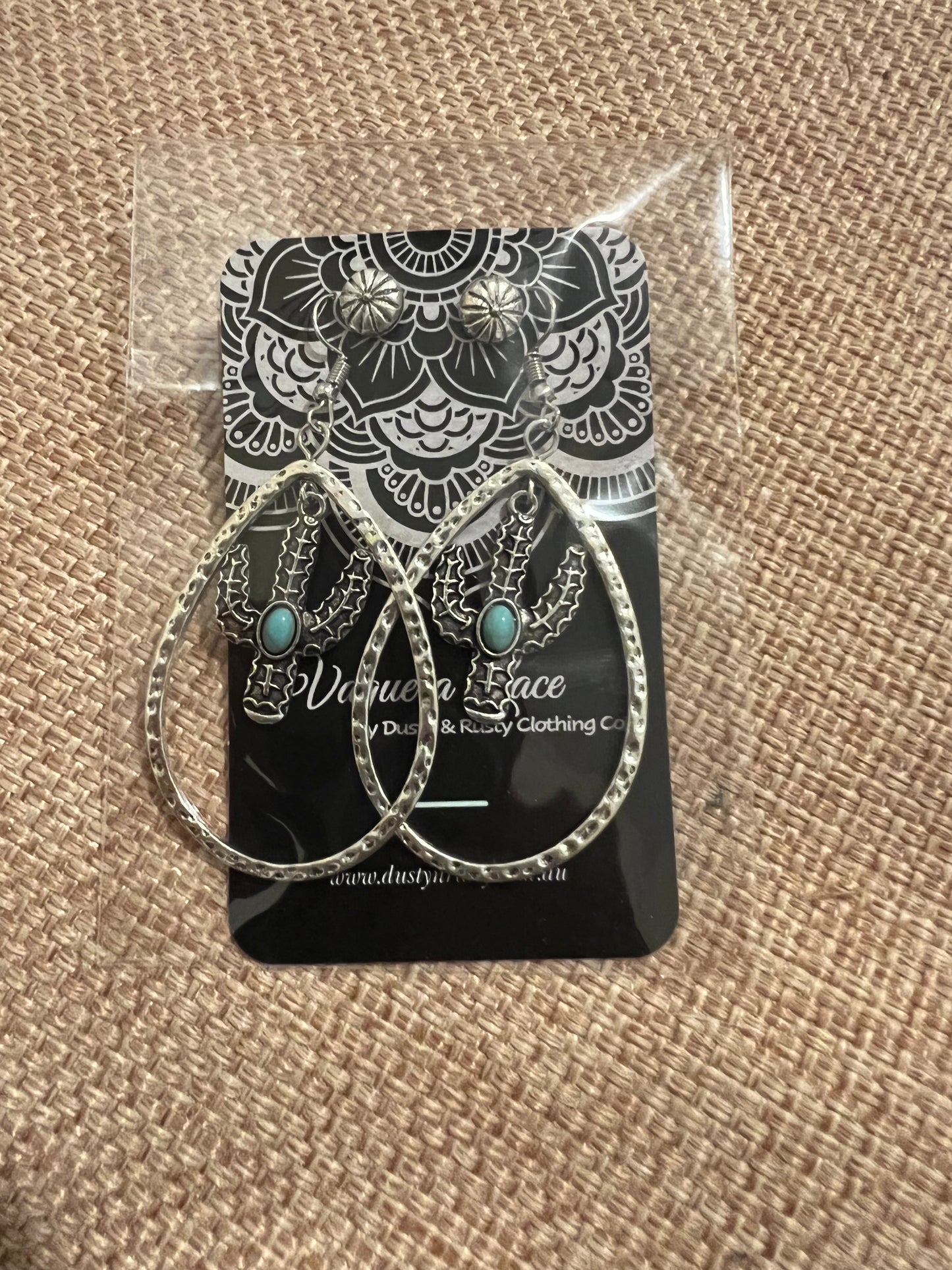 Teardrop cactus earring set - 021