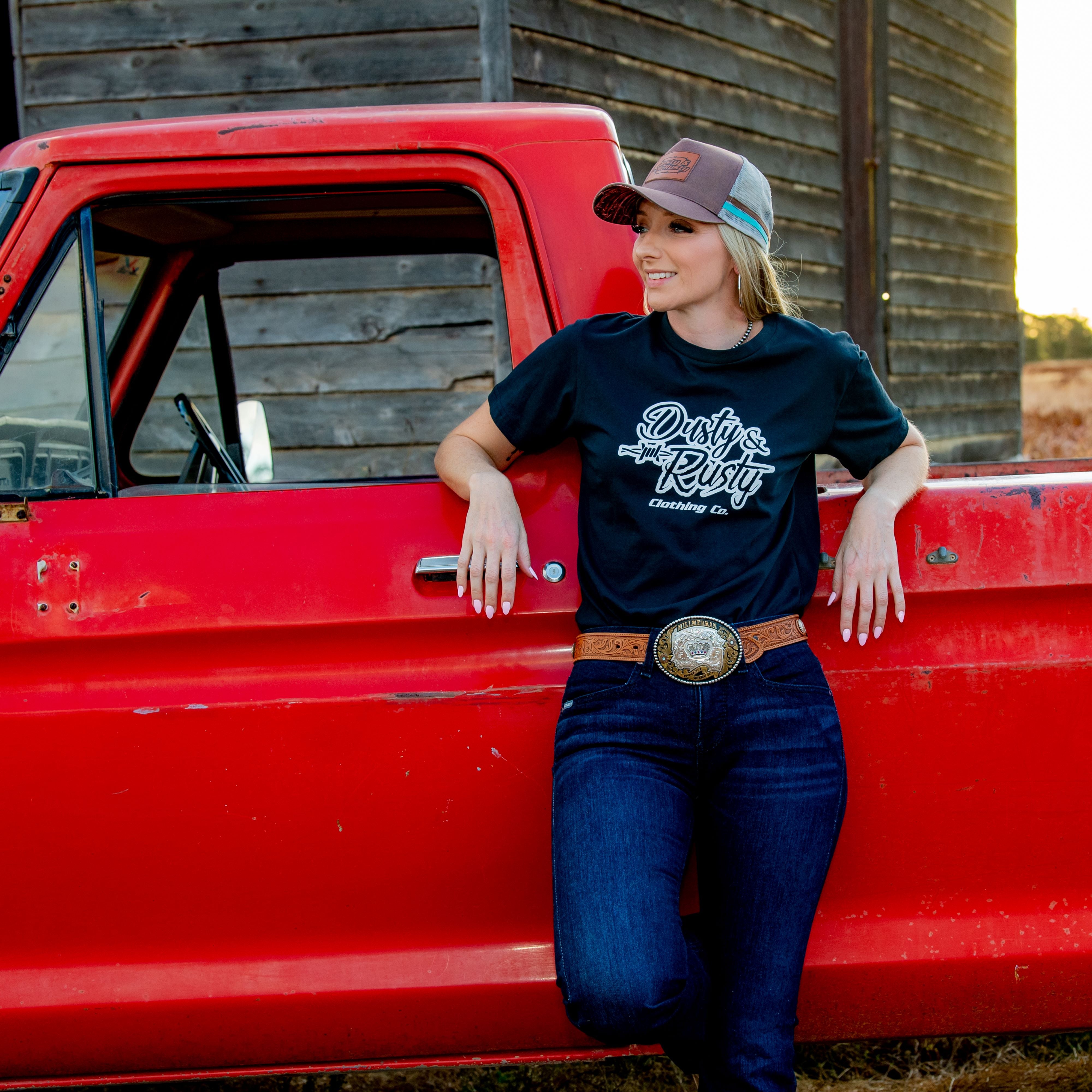 Navy Unisex Logo Tee – Dusty & Rusty Country Co