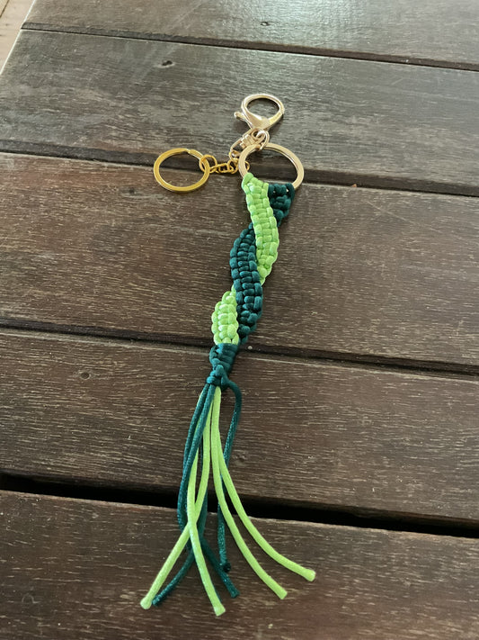 Handmade key ring - Metallic Green