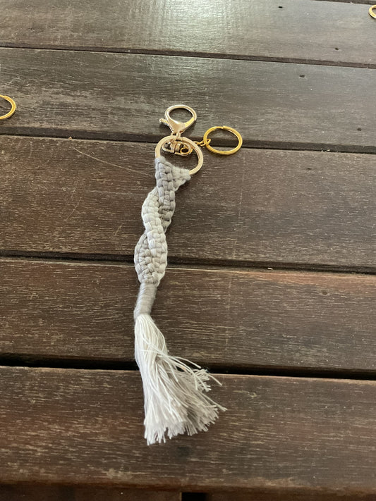 Handmade key ring - Grey / Taupe